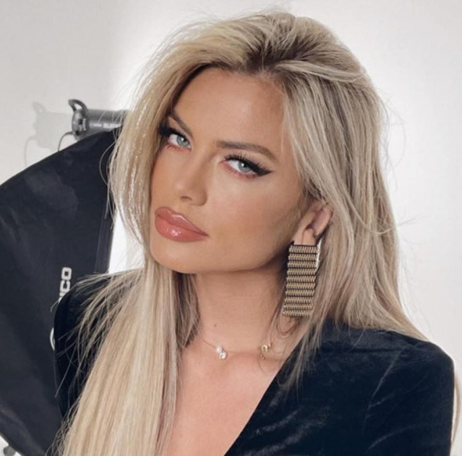 Milica Pavlovic: Σύντομο βιογραφικό Milica Pavlović