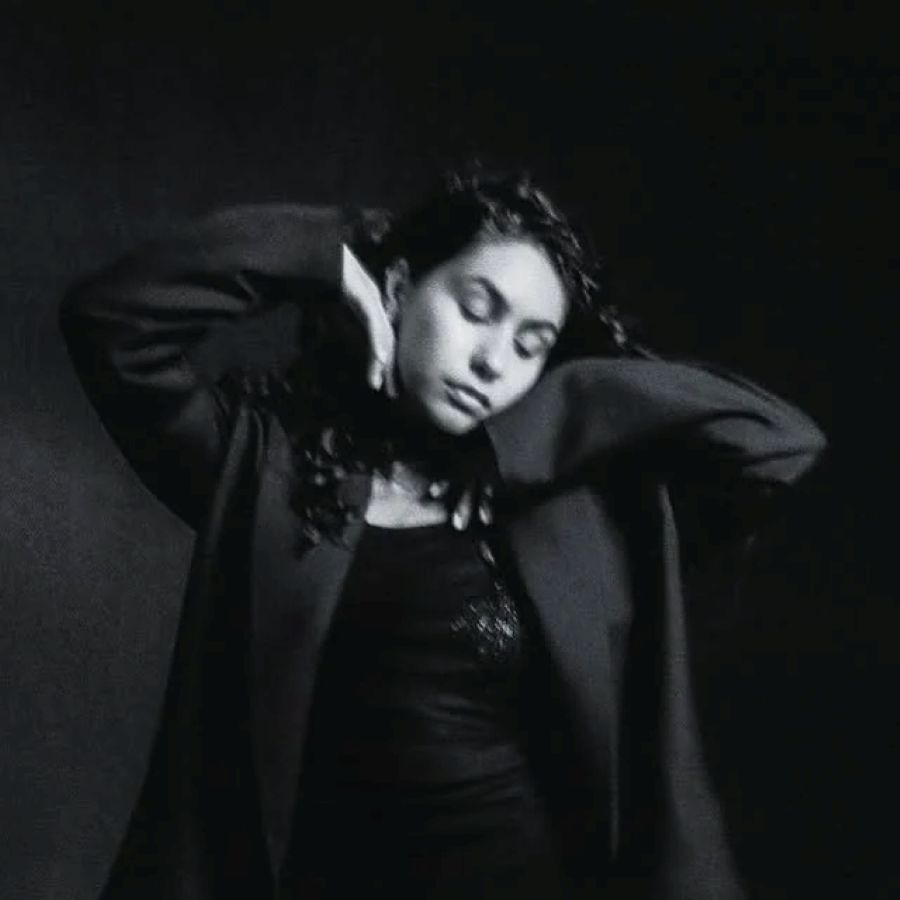 Alessia Cara “Slow Motion” | Single alessia-cara-slow-motion