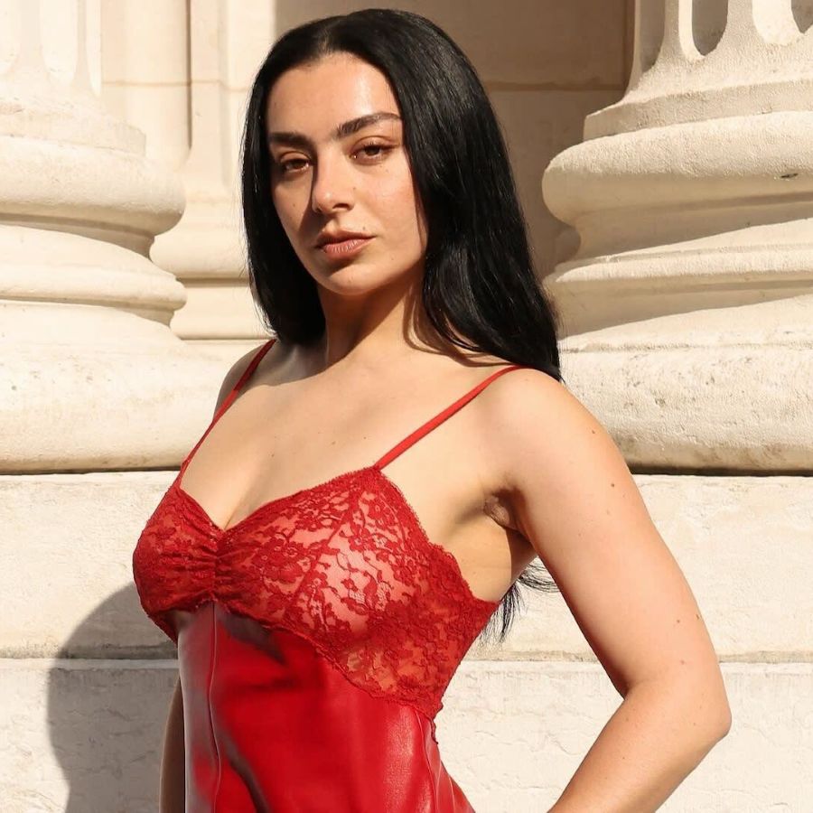 Charli XCX-Wink Wink