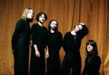 Blossoms feat. Declan McKenna: Νέο single «Additional Driver» λίγο πριν το νέο album Blossoms - Additional Driver