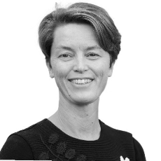 Helle Lindholm  undefined Mikkelsen