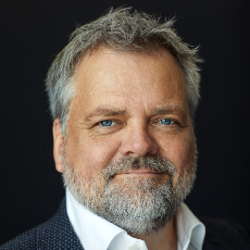 Henrik undefined Mohr
