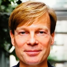 Ulrik Engelund Holm