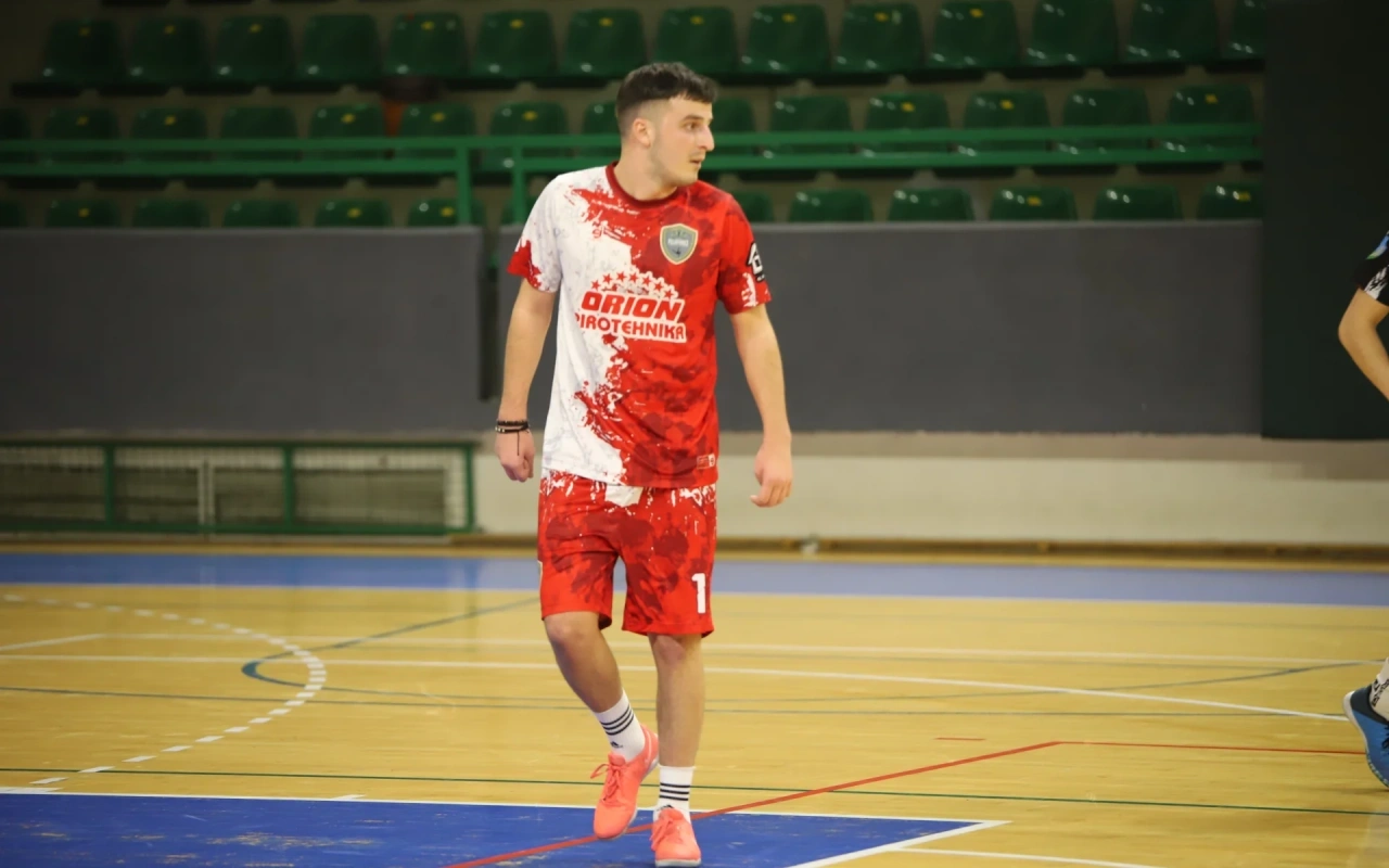 PREMIJUM LIGA — Drama i dominacija: AS MANOJLOVIĆ 4, PELOPONEZ PIROTEHNIKA 10 (Sezona 5, 6. kolo)