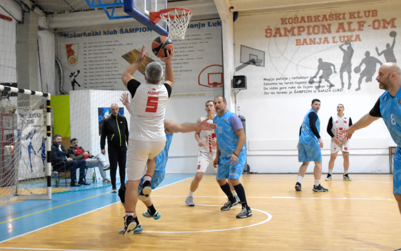 IT Liga: M:tel - MTEL slavio protiv BAD BOYS - BBS rezultatom 60:50