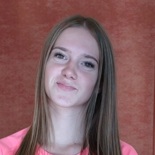 Medvešek Ela