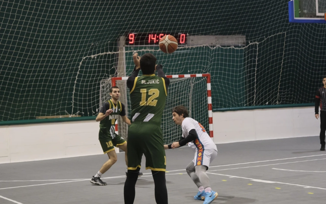 Baranda slavi čvrstu pobedu nad Titansima, 54:42