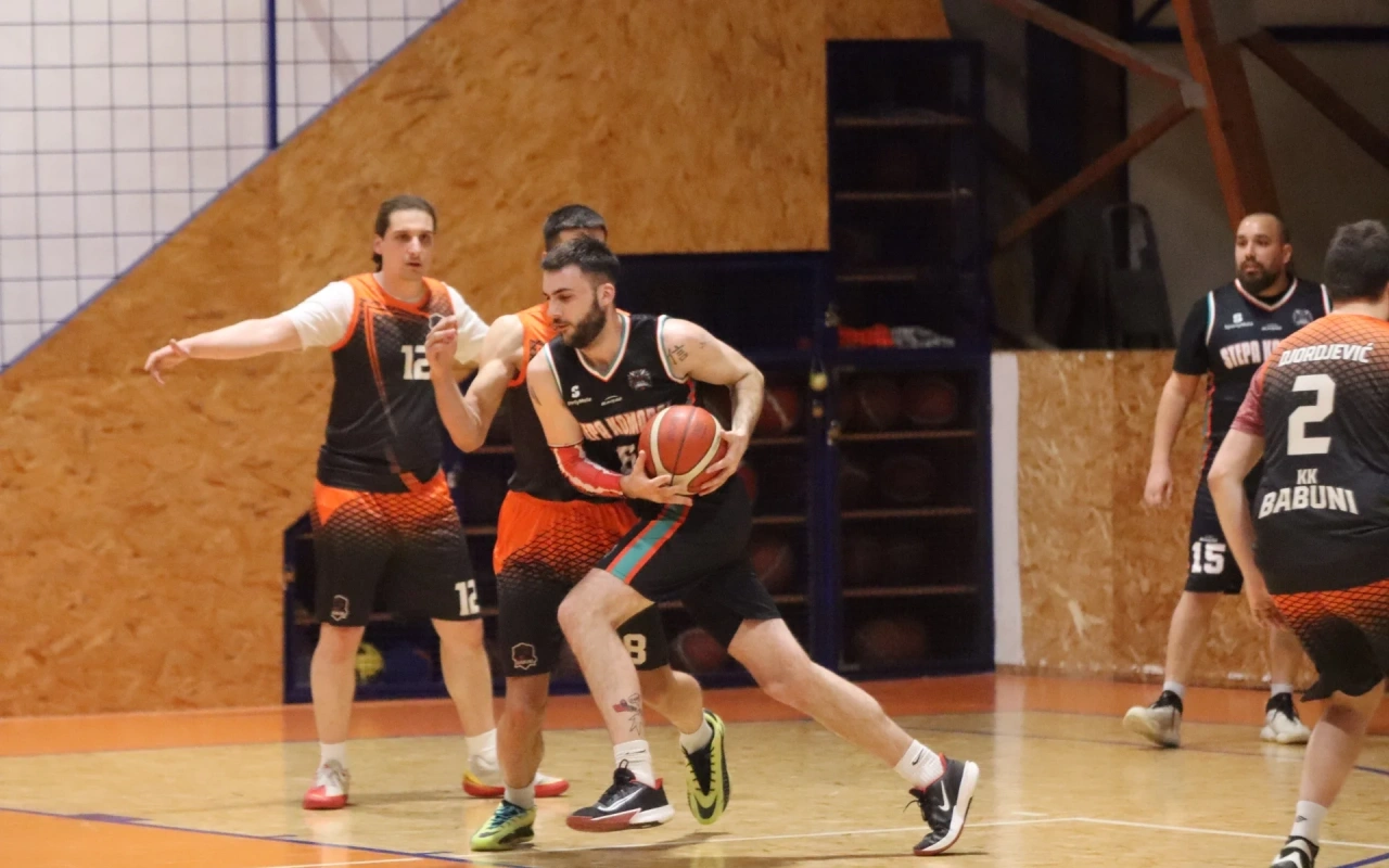 Taj-brejk drama u GOLD C LIGA: KK Babuni pobedili Stepa Komarci 54:53
