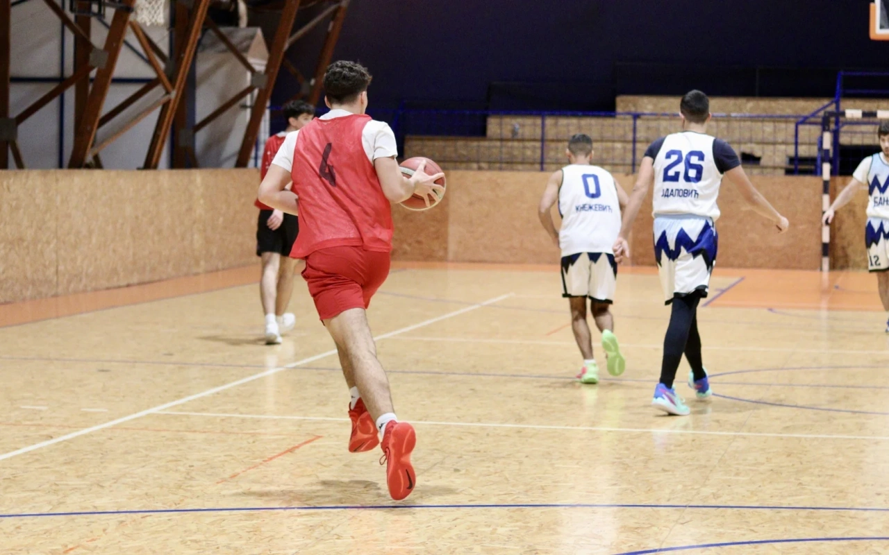 Usko i borbeno: KK Banjica slavi minimalnu pobedu nad New Belgrade Saints