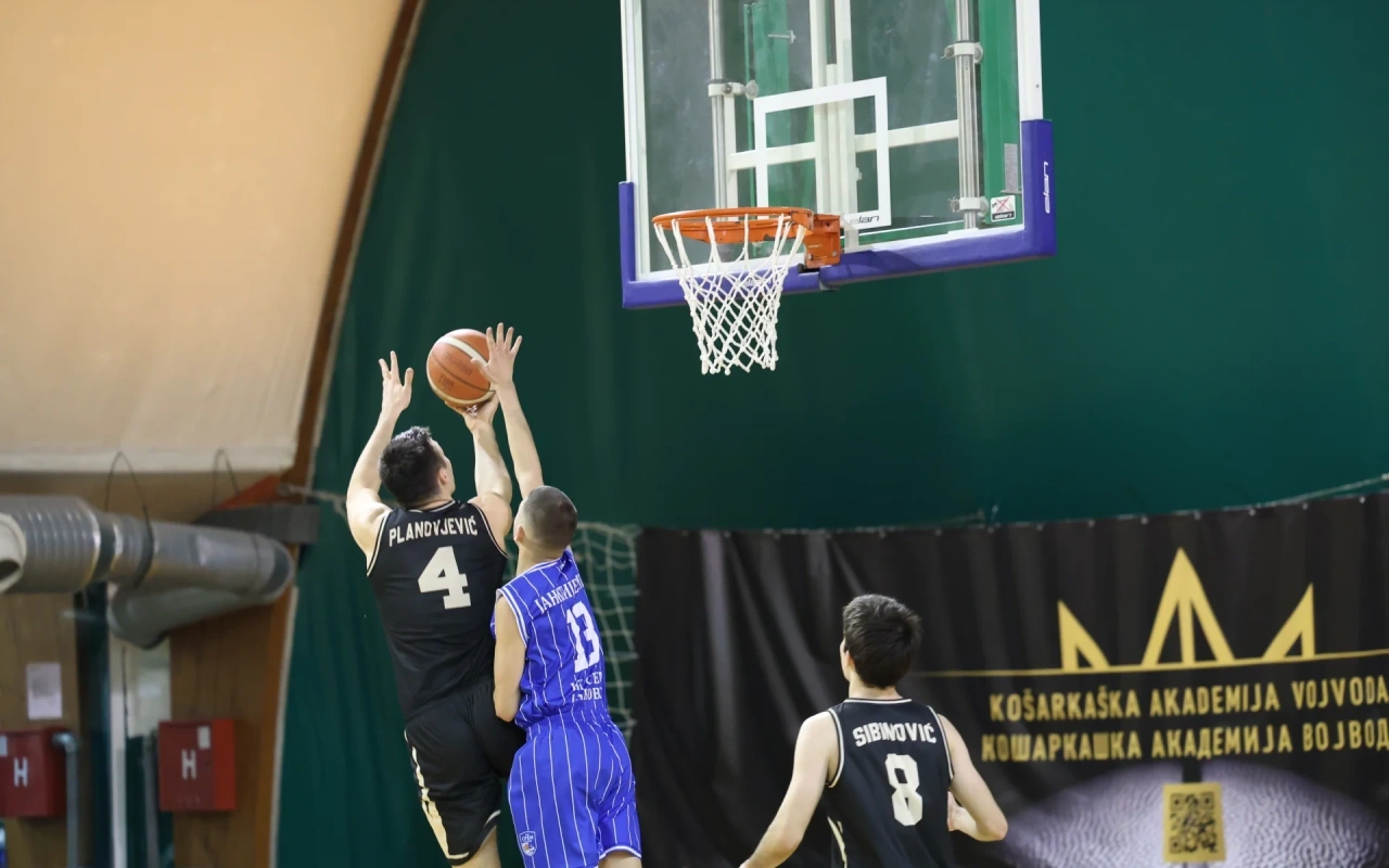 Ubedljiva pobeda KK Srem Jakovo 2 nad NIS-om, 75:37