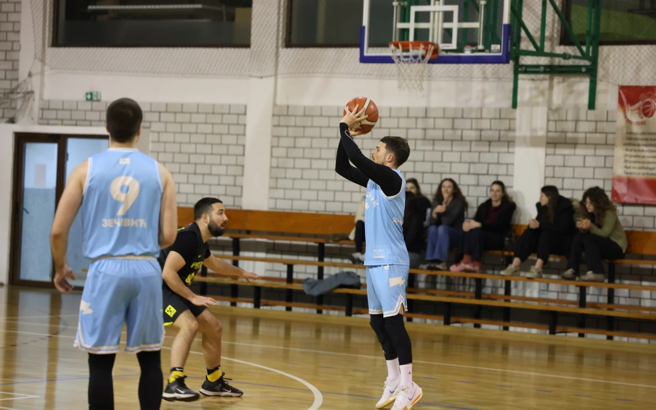 Gromovnik nadigrao Peti faul 77:54 — kontrola ritma i odlučujući četvrti period
