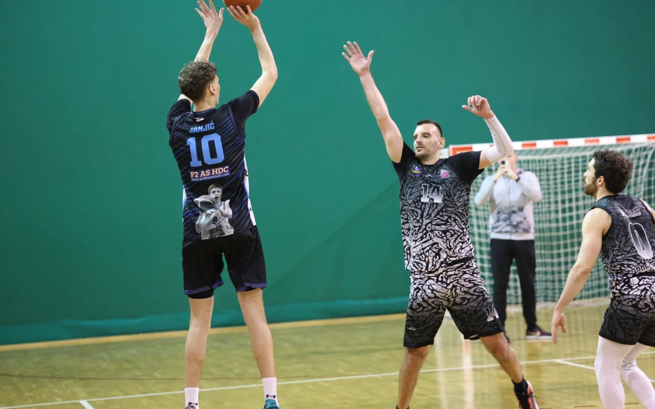 Poroci Beograda savladali Olimpik 48:34 u ANDREJEV i DARKOV KUP-u