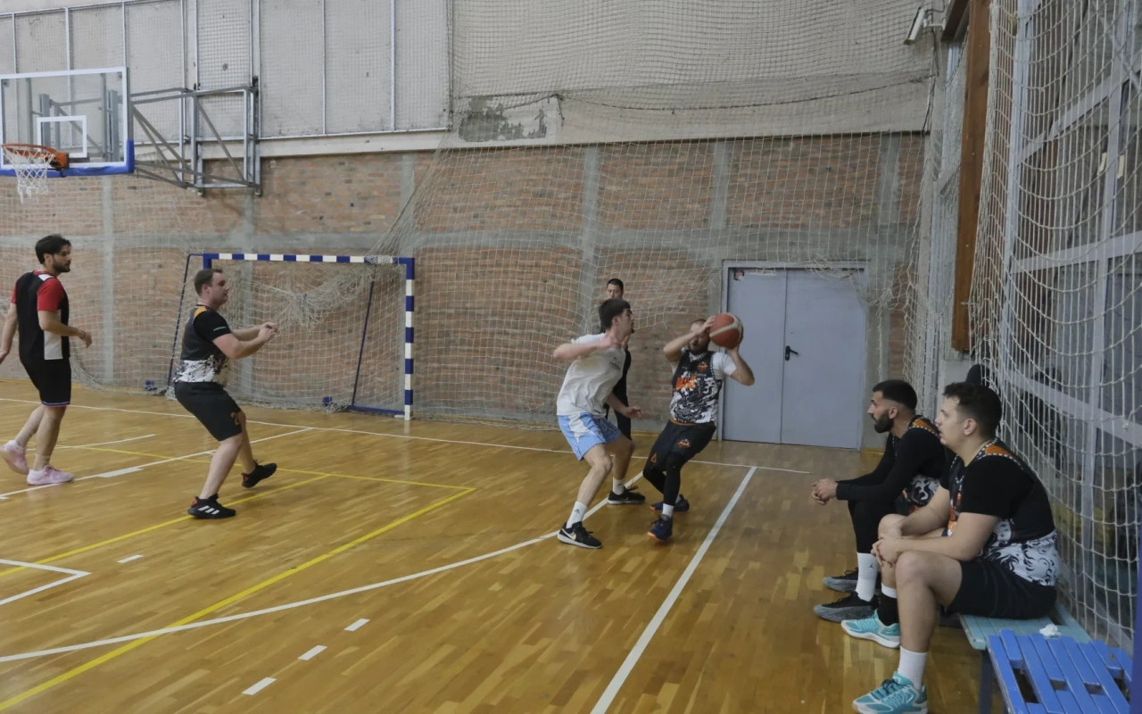 Napeta borba u SOUTH B LIGI: KK ALW 032 slavio protiv Jakuze Ubrzanje 63:58