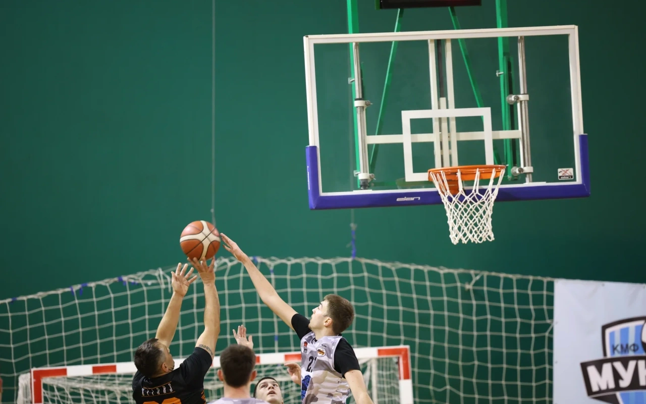 Preokret u finišu: KK LHS slavio protiv Fizio Dijars 55:49