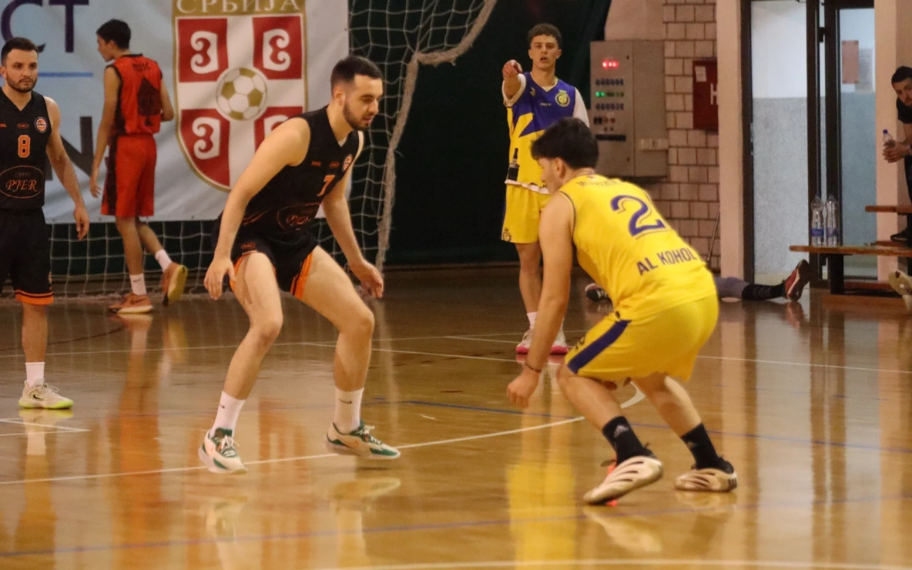 Napeta borba u četvrtfinalu: KK 8. Maj savladao Al Kohol sa 54:48
