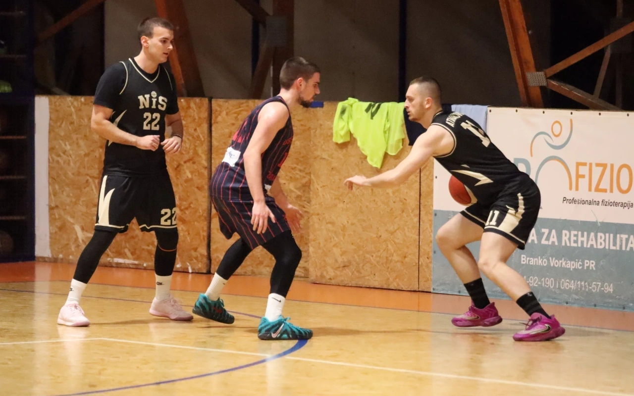 Usketašizabanje nadigralo NIS u uzbudljivoj završnici — 67:61