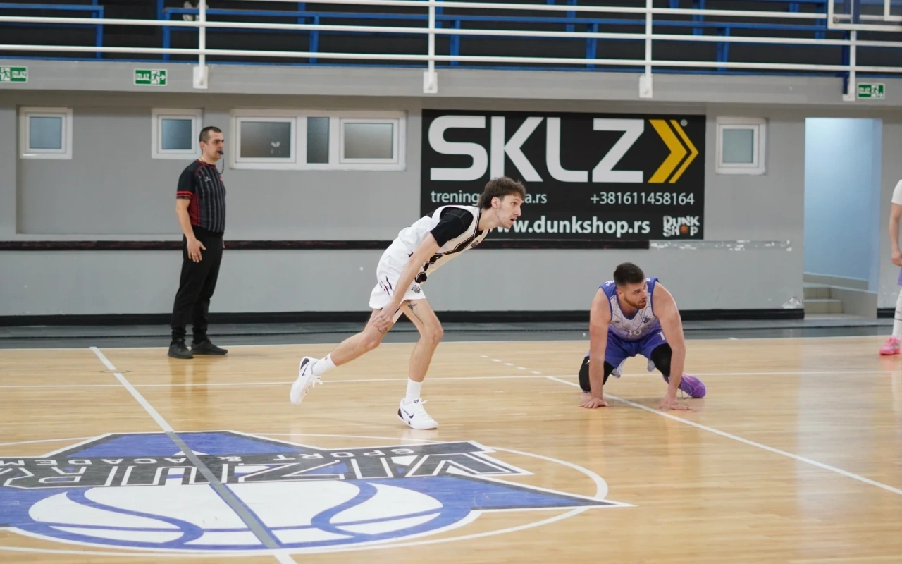 Gotei 13 preokretom u završnici do pobede protiv KK Pada Neron, 77:68