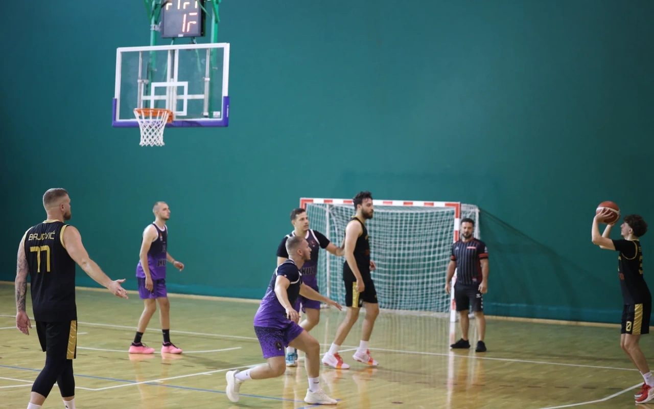 Garašanin izborio plasman u finale uz sjajnu partiju Radosava Vukića