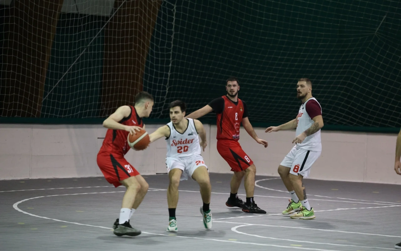 Drama u SOUTH B LIGA: 52-51