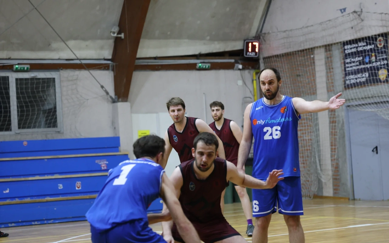 Napeta završnica donela pobedu Brđanima 76 nad Only Amateurs u borbi za treće mesto