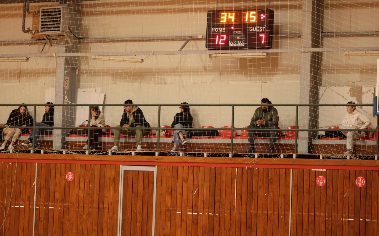Napeta završnica u S.C. Kovilovu: KK Baofeng slavio protiv Vinjak Brigade 54:51