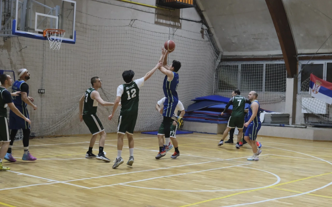 Taurunum Seltiksi nadigrali Trash Talk Basketball 68:62 u GOLD C LIGA