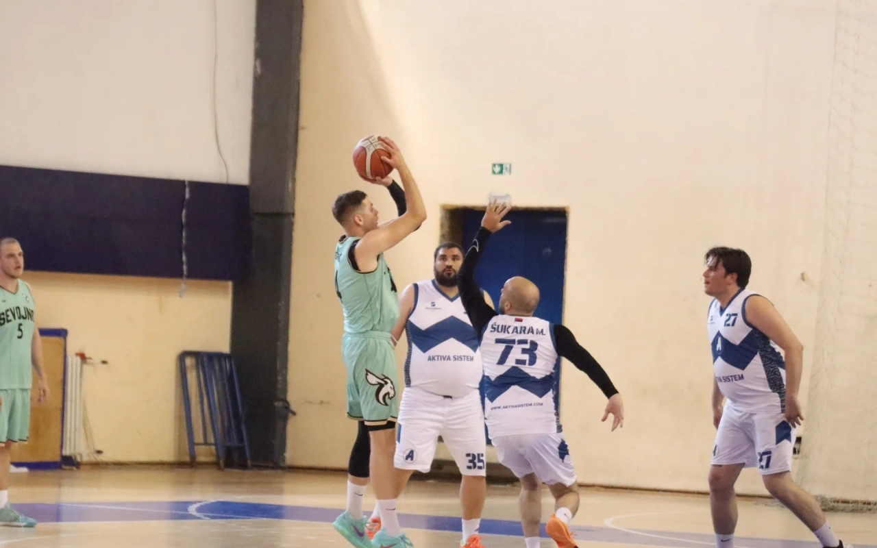 SEVOJNO dominira u polufinalu GOLD A LIGE protiv People Counts