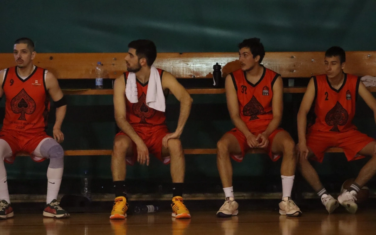 Preokret u SOUTHWEST LIGA: KK Kec iz Rukava 52, Farmit 49