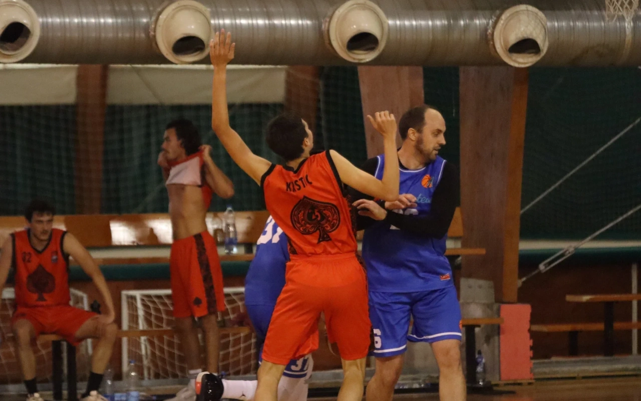 Dominantna pobeda Only Amateurs u četvrtfinalu Southwest Lige