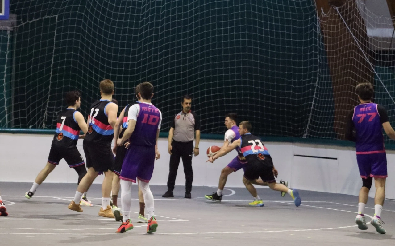 KK MUNZE je dominirao i savladao Vinjak Brigadu sa 73:57 u 17. kolu South C Lige
