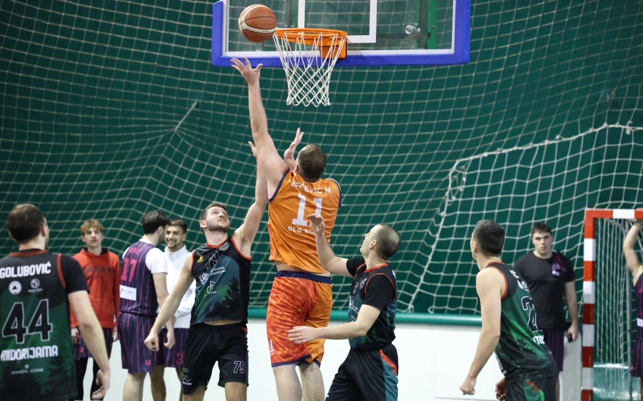 OLD STARS rutinski do pobede nad BC Midorijama, 49:35
