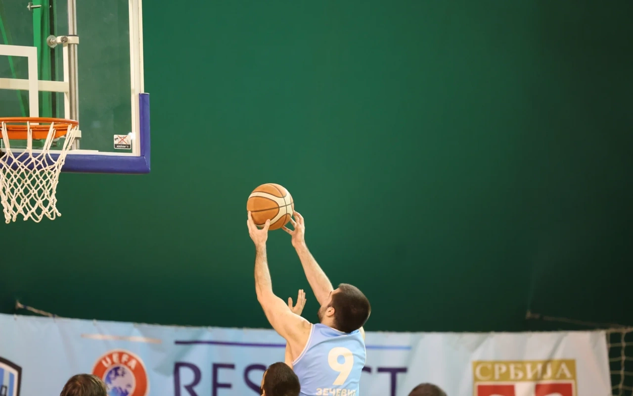 Red Cage slavio u tesnoj završnici: 52–48 protiv Gromovnika