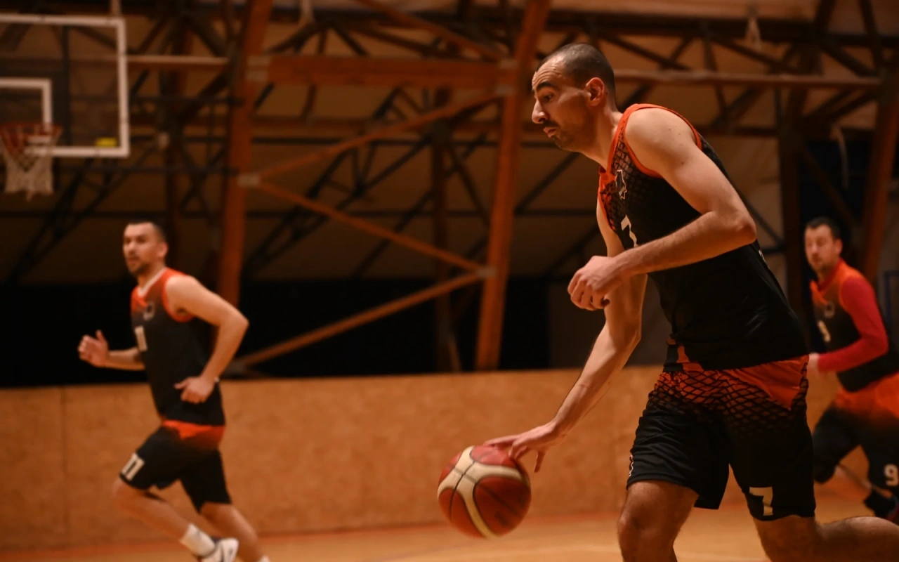 MODAMS slavio protiv KK Babuni 68:64 u izjednačenom okršaju