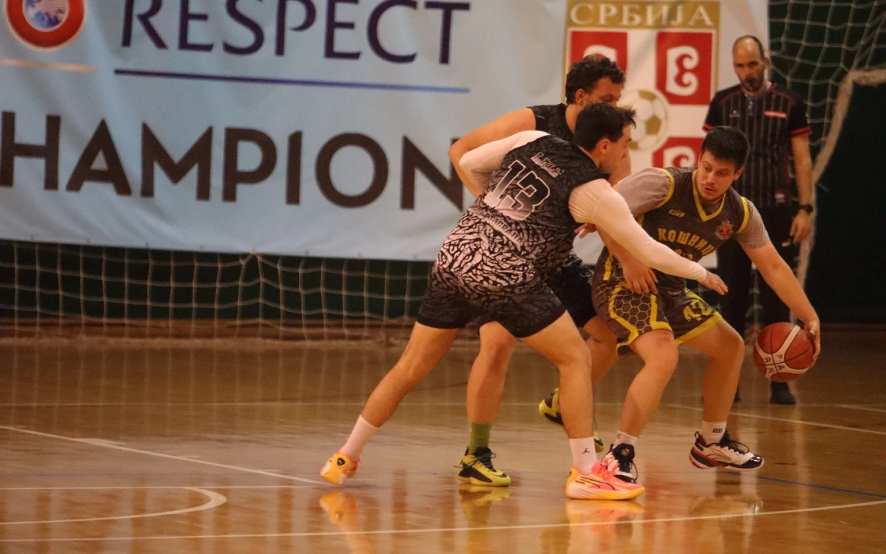 Napeta završnica u četvrtfinalu WEST LIGE: Poroci Beograda nadigrali KK Košnica 50:48