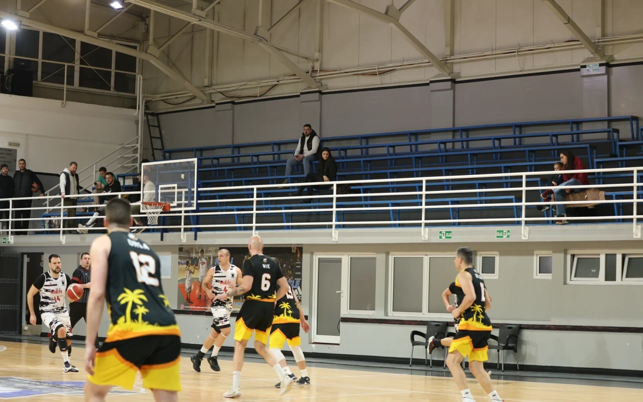 Napet završetak u PRO LIGA: Midlife Crisis slavio protiv Kokos Rolnice 88:83