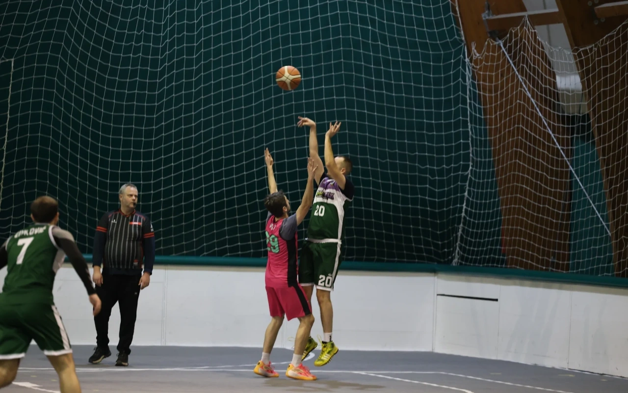 Klošarkaši dominirali protiv Trash Talk Basketball i slavili 67:46