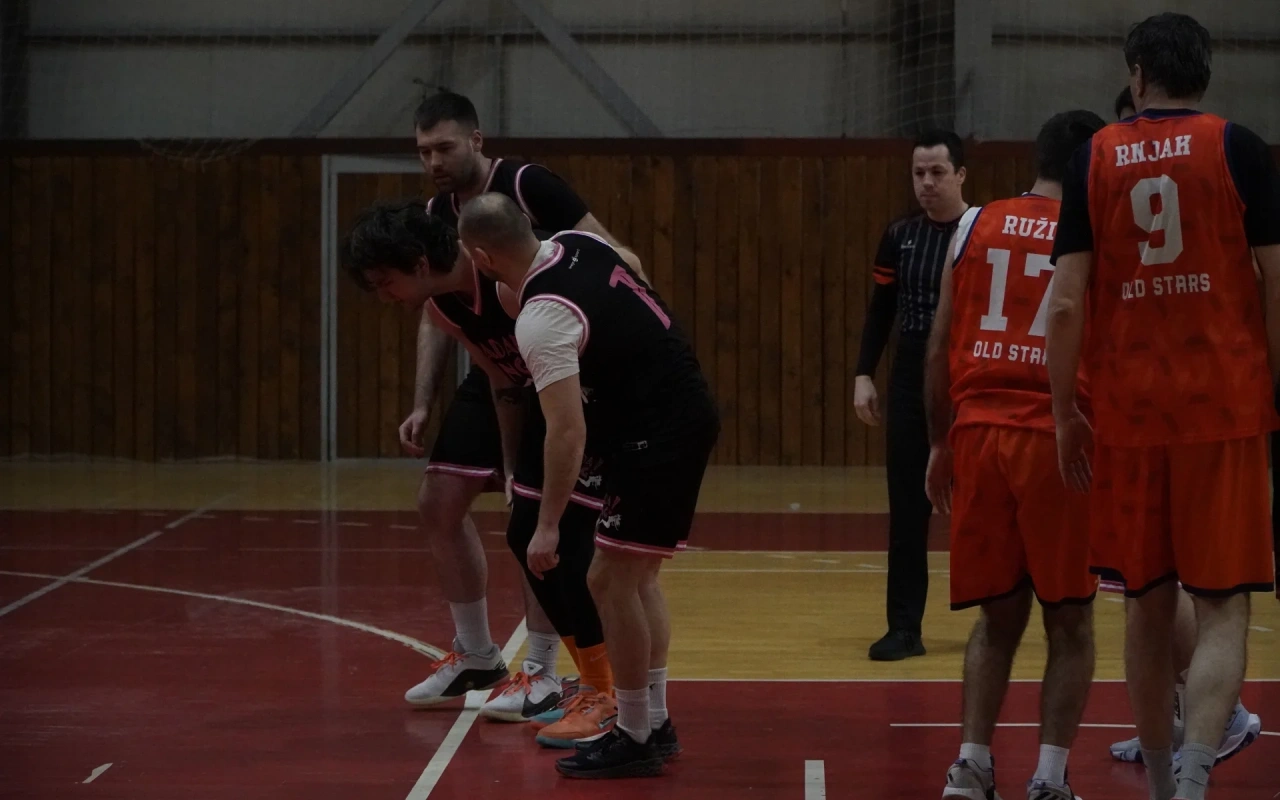 OLD STARS potvrdili kontrolu protiv Bada Bing — 57:40