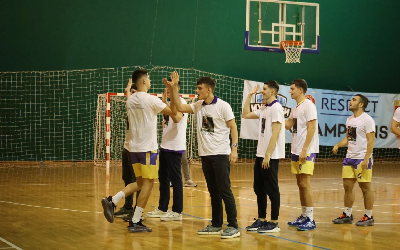 Neizvesna završnica u SUPER LIGI: Bežanijska Kosa 64, Olimpik 63