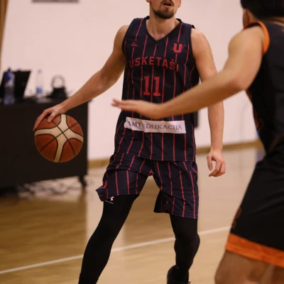 https://s3.eu-central-1.amazonaws.com/nex-to.me/8bdba2b1-6214-4b49-87aa-0701a85c94ce/photos/1764454219_777ecb16-f3ca-4ce3-a56e-28476781455f-cover.webp