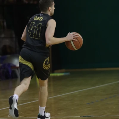 https://s3.eu-central-1.amazonaws.com/nex-to.me/8bdba2b1-6214-4b49-87aa-0701a85c94ce/photos/1768087575_6d14b903-2b53-4e8a-9cb9-a8580e2fefd5-cover.webp