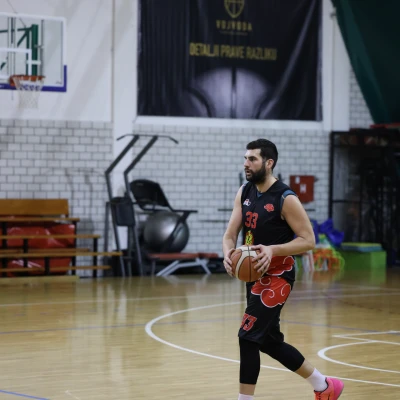 https://s3.eu-central-1.amazonaws.com/nex-to.me/8bdba2b1-6214-4b49-87aa-0701a85c94ce/photos/1769968557_6ef54b47-4c12-4e63-bbe2-3580ab751191-cover.webp