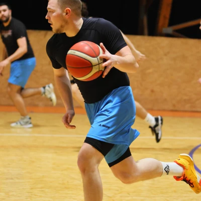 https://s3.eu-central-1.amazonaws.com/nex-to.me/8bdba2b1-6214-4b49-87aa-0701a85c94ce/photos/1772401982_497cbfb6-abb4-46fc-98ff-f541a5355337-cover.webp