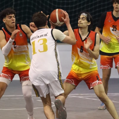 https://s3.eu-central-1.amazonaws.com/nex-to.me/8bdba2b1-6214-4b49-87aa-0701a85c94ce/photos/1777231192_90d7e2d0-caa7-4032-9ba6-b65d44c8de9c-cover.webp
