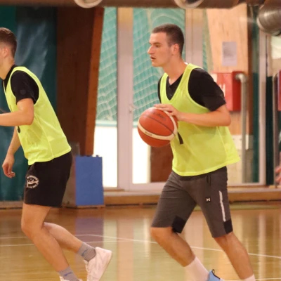 https://s3.eu-central-1.amazonaws.com/nex-to.me/8bdba2b1-6214-4b49-87aa-0701a85c94ce/photos/1782652415_88f1b44a-11ef-431a-88b5-841bc6eb0d2d-cover.webp