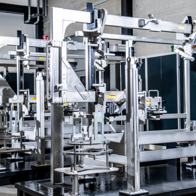 Mooi werk assemblage high tech tuinte