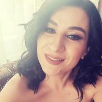 imagine profil Larisa