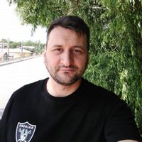 imagine profil Florin Răzvan