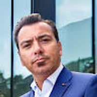 imagine profil Iulian