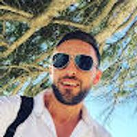 imagine profil Iulian