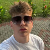 imagine profil Nicolae
